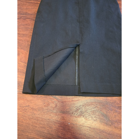 Banana Republic Black Skirt size 0 - Picture 2 of 4